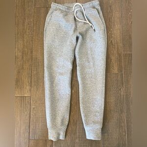 Men’s small American Eagle jogger Heather grey